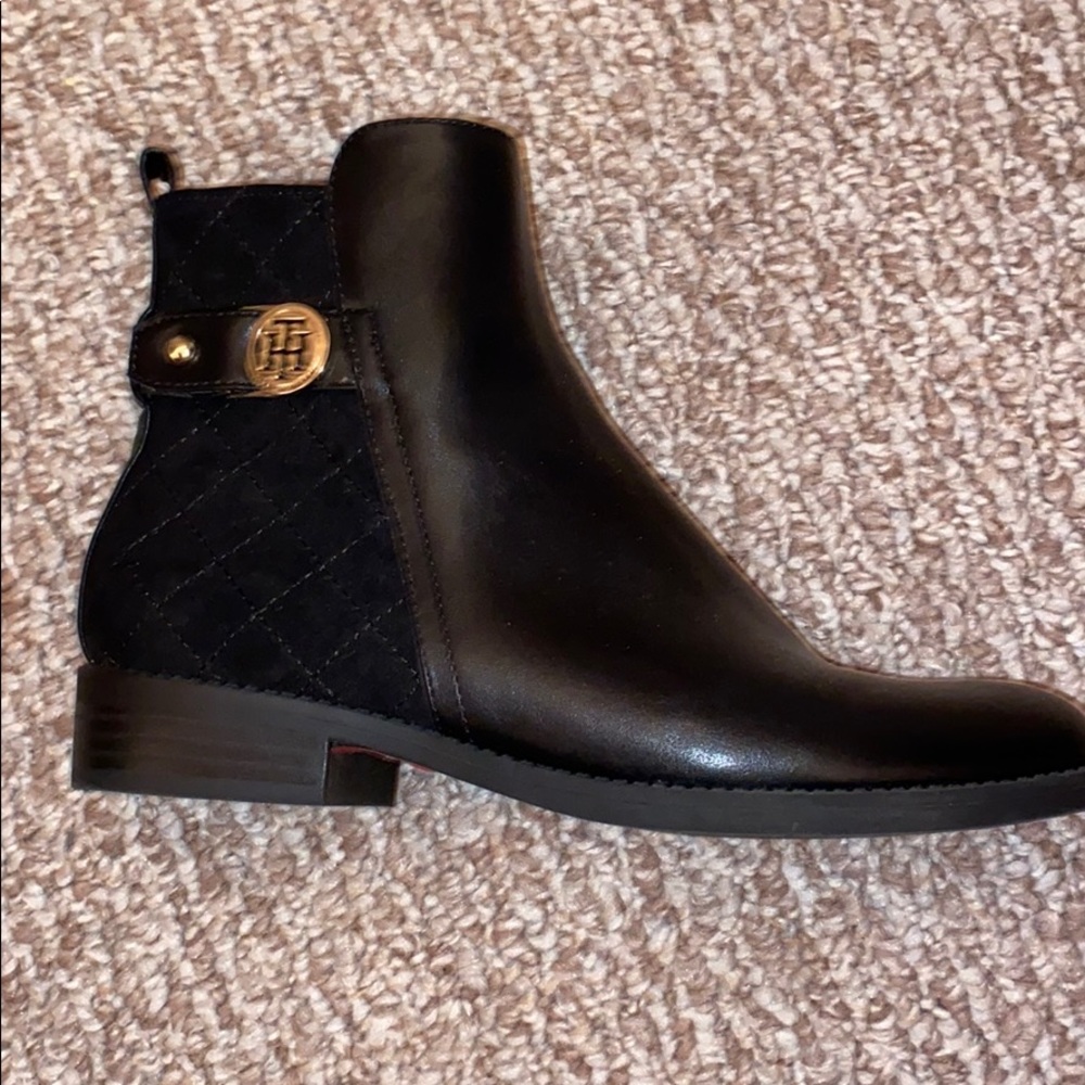 Tommy Hilfiger Booties